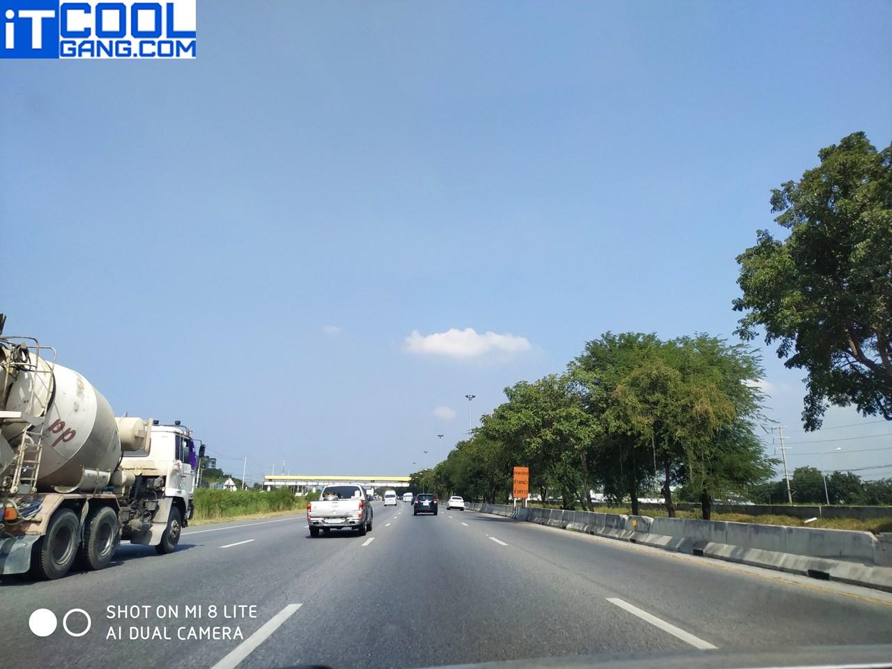 ตัวอย่างภาพถ่ายจาก Xiaomi Mi 8 Lite