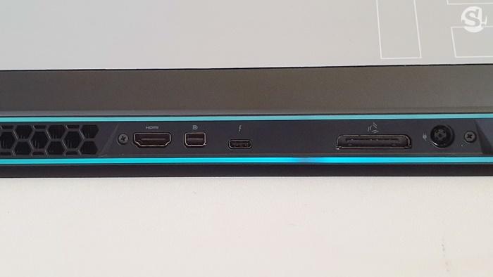 Alienware m15