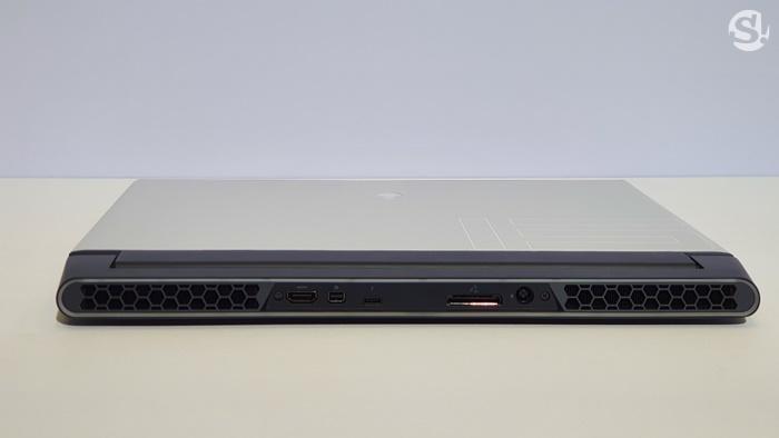 Alienware m15