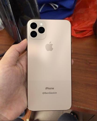 หลุดภาพ iPhone XI รุ่นใหม่