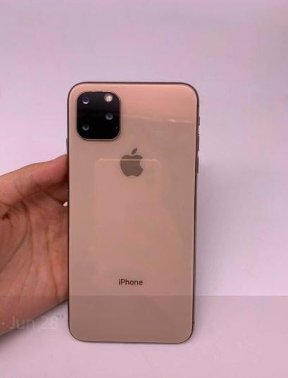 หลุดภาพ iPhone XI รุ่นใหม่