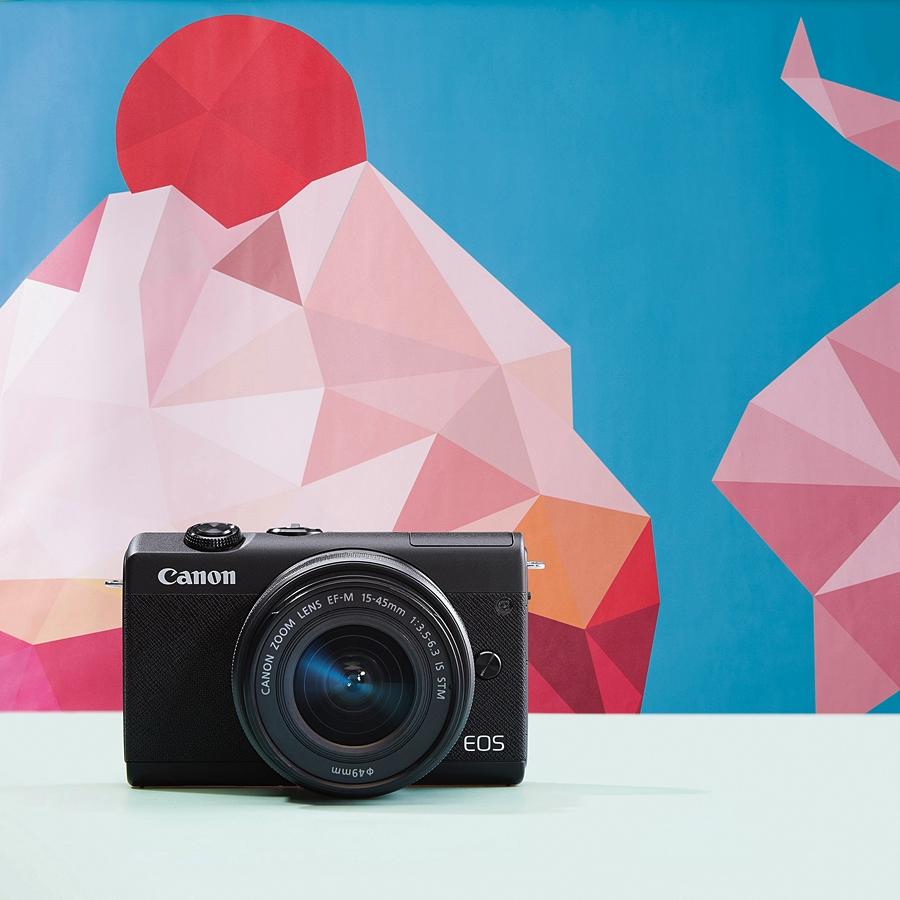 Canon EOS M200