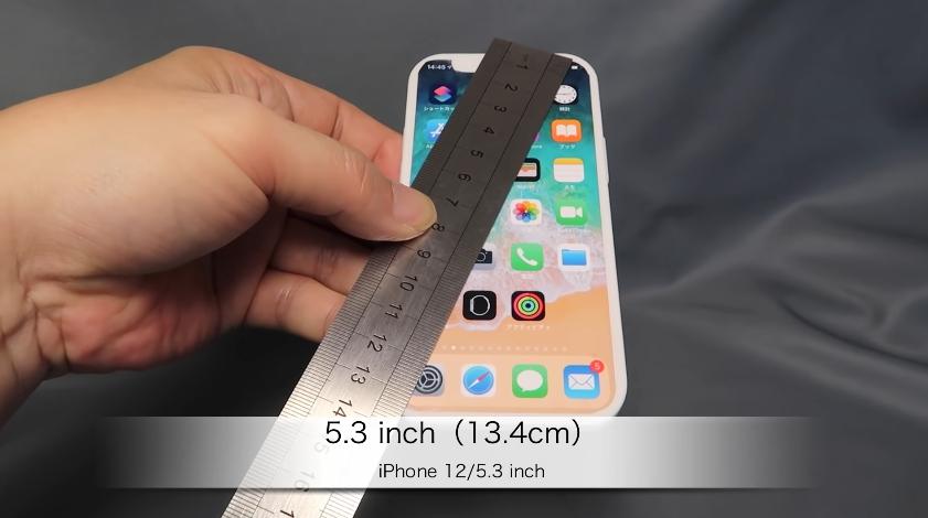 ภาพ ม็อคอัพ iPhone 12 ทั้ง 3 รุ่น  จอ 5.3 นิ้ว 5.9 นิ้ว และ 6.4 นิ้ว