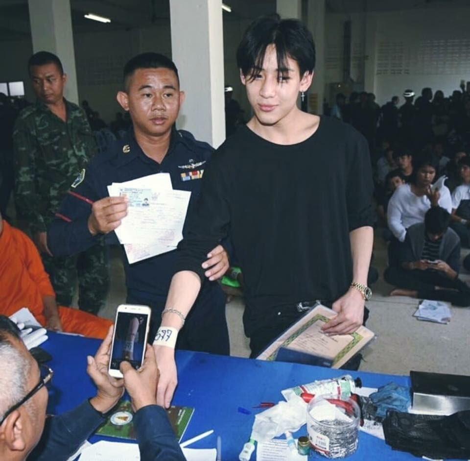 แบมแบม GOT 7