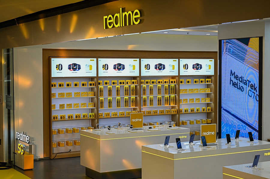  realme Flagship store 