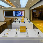  realme Flagship store 