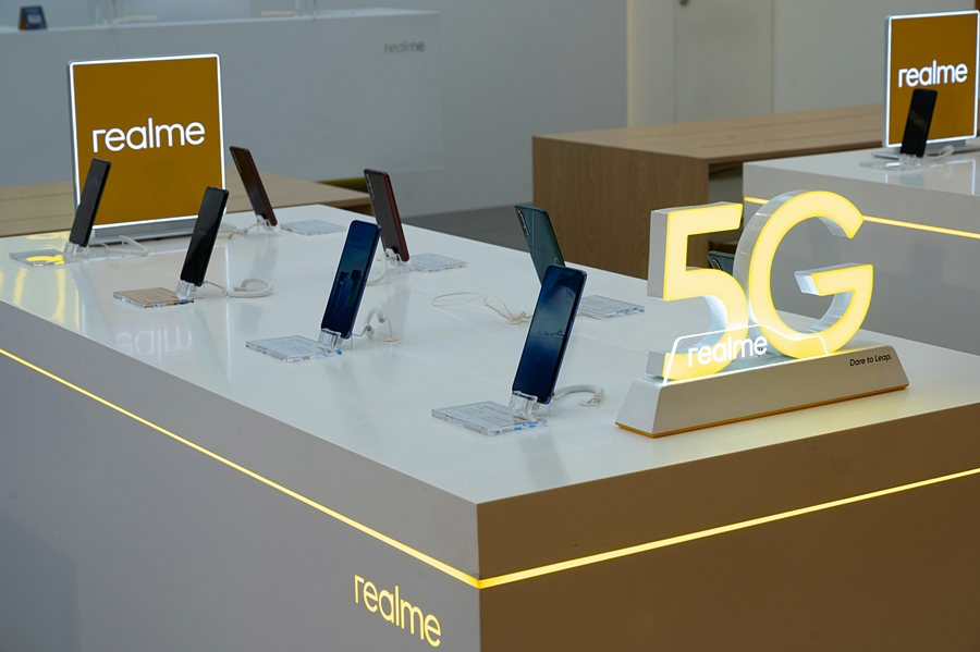  realme Flagship store 