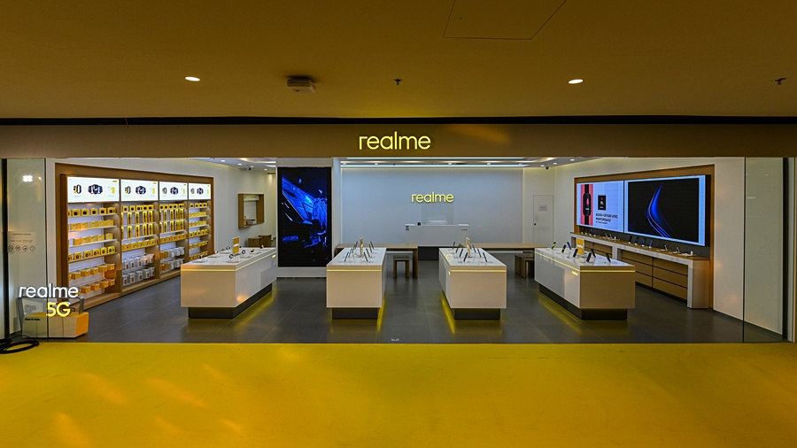  realme Flagship store 