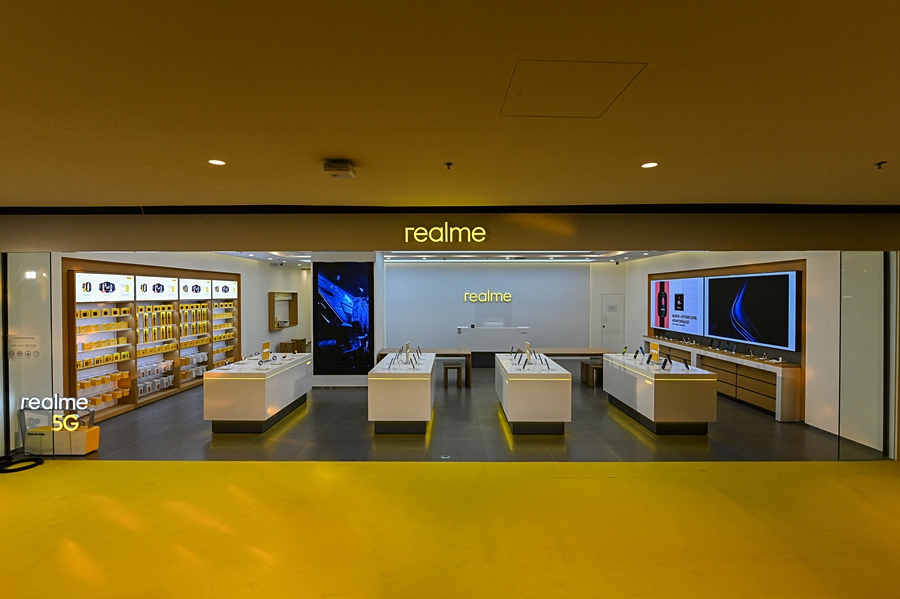  realme Flagship store 