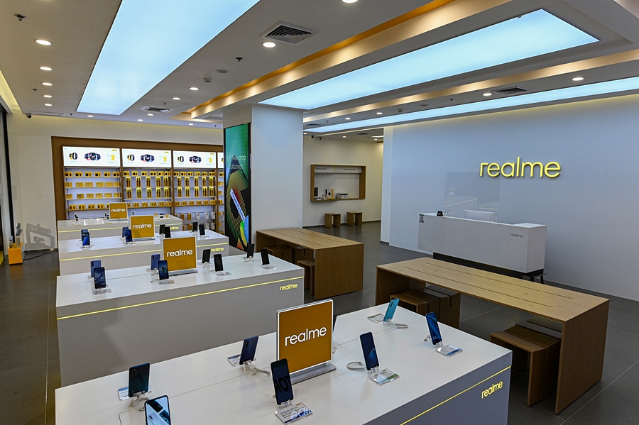  realme Flagship store 