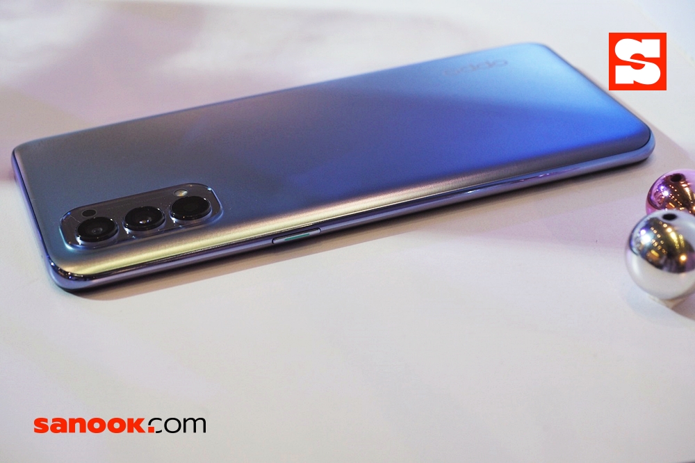 OPPO Reno4 สี Nebula Purple