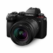 Panasonic Lumix S5