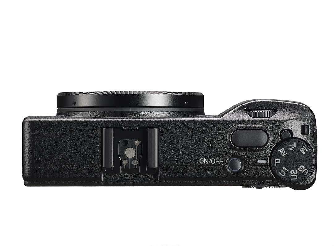 เปิดตัว RICOH GR IIIx กล้อง Compact ตัวเล็ก กับสเปกเดิม เพิ่มเติมเลนส์ระยะ 40mm F28