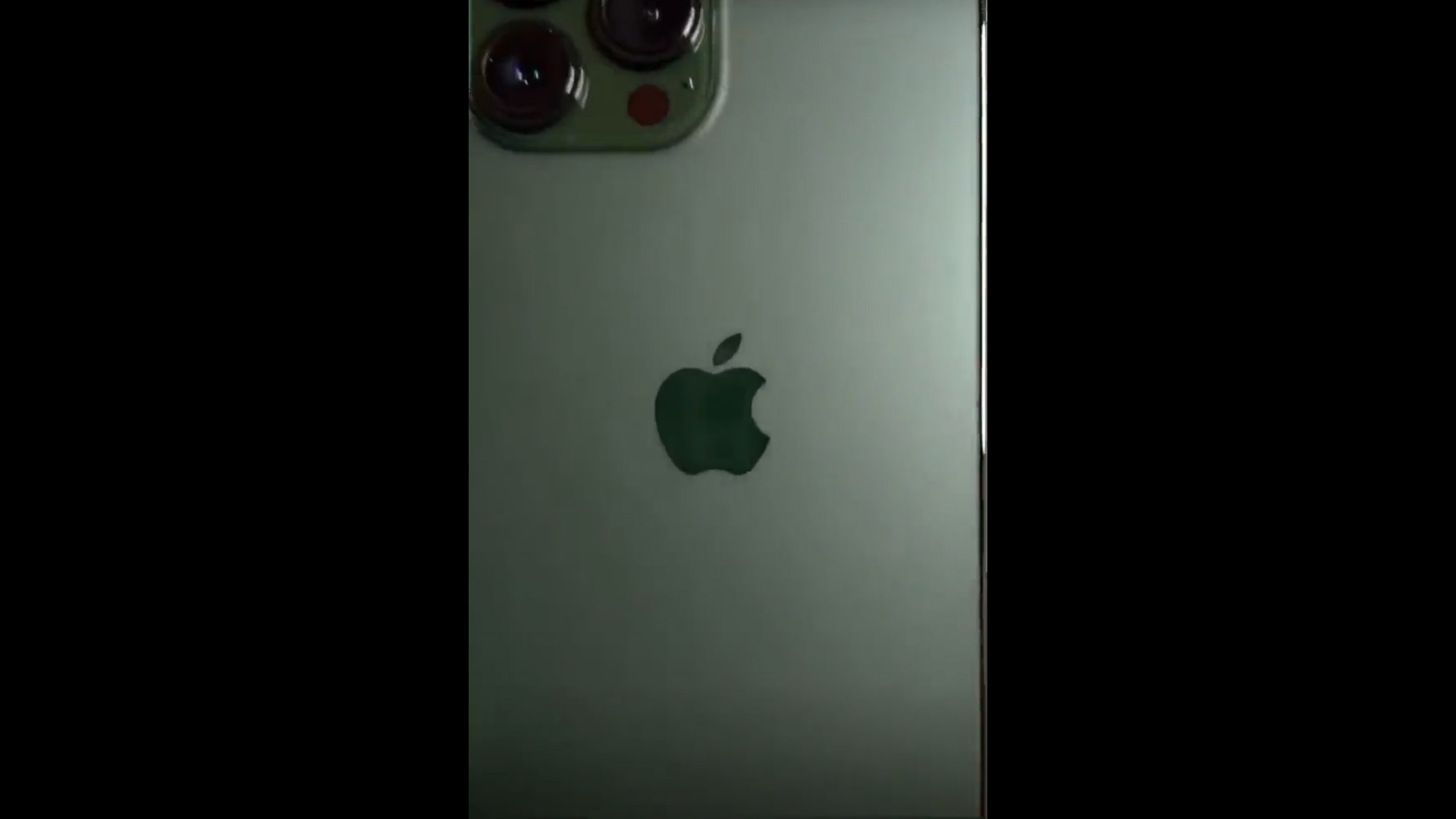 แกะกล่อง iPhone 13 / 13 Pro สีเขียว