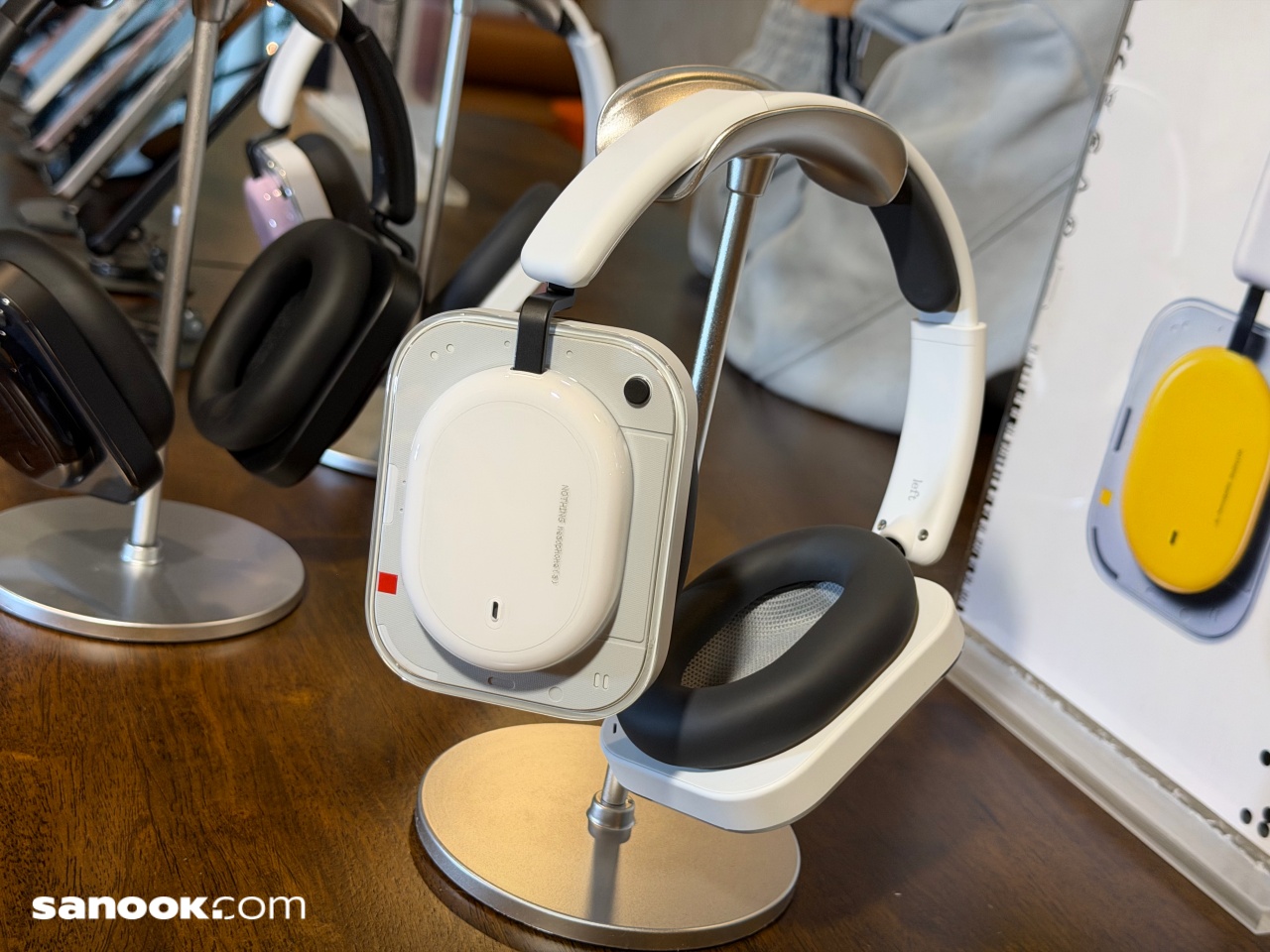 Nothing Headphone (a)