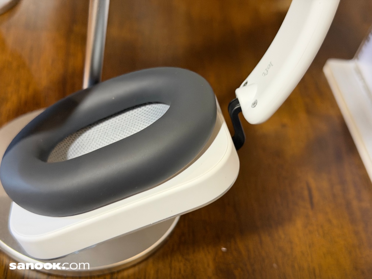 Nothing Headphone (a)