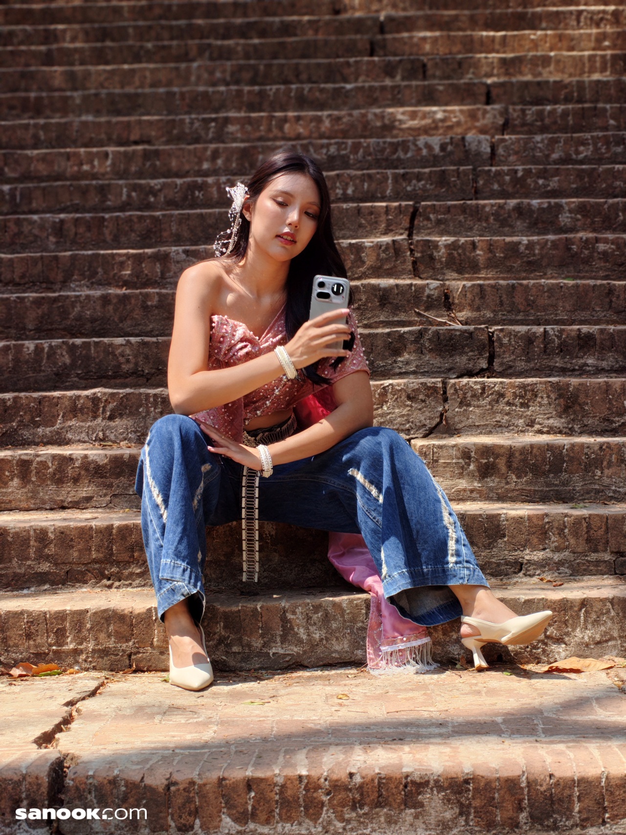 ภาพจาก Nothing Phone (4a) Pro