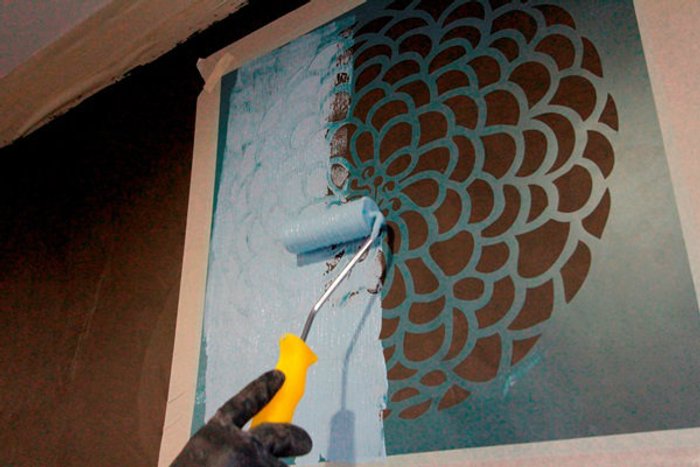 สารพัดเทคนิค DIY ผนังบ้านด้วย “สีซีเมนต์”