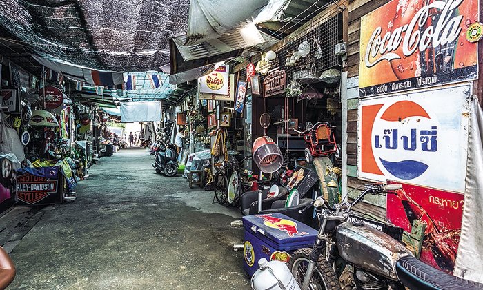 ช็อปของเก่าเก๋าที่ 2 ตลาดข้างวัดสวนแก้ว