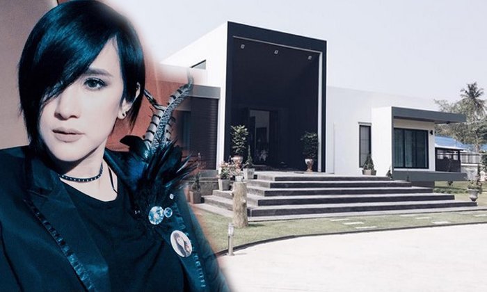 “บ้านหลิว มนัสวีร์” ที่เชียงใหม่ บ้านสไตล์โมเดิร์น ข้างในอบอุ่นน่าอยู่