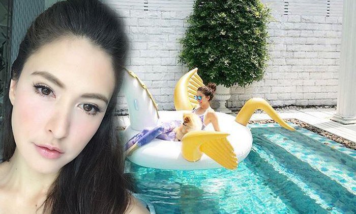 เปิดบ้านศรีริต้า เจนเซ่น บ้านสีขาวสุดหรู ของผู้หญิงที่สวยไร้ที่ติ