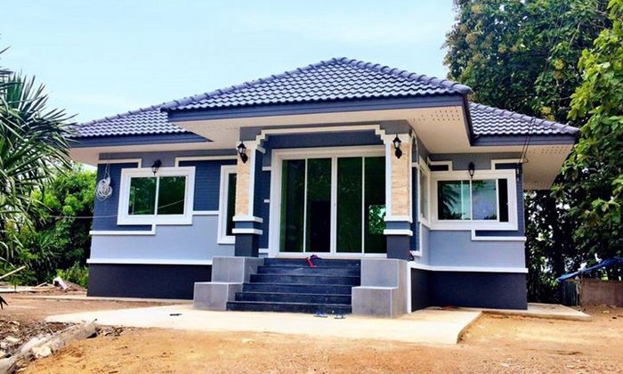 แบบบ้านชั้นเดียวยกพื้นสูง สไตล์โมเดิร์นคอนเทมโพรารีในงบ 740,000 บาท