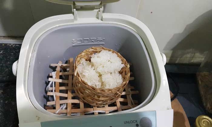 ไอเดีย DIY เปลี่ยนกระติกน้ำร้อนไฟฟ้าเป็นที่นึ่งขนมปังโดยใช้วัสดุเหลือจากในบ้าน