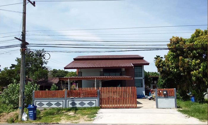 รีโนเวทบ้านไม้เก่า 2 ชั้น ให้ใหม่เอี่ยมด้วยงบ 8.5 แสนบาท