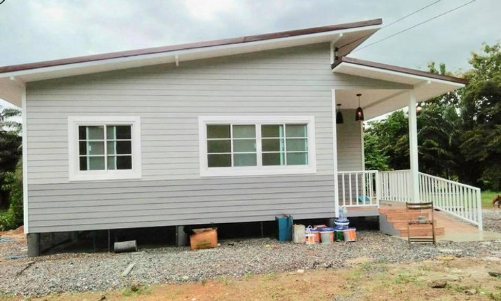 บ้านเพิงหมาแหงนดีไซน์ยกพื้นโปร่ง พร้อมทางลาดเพื่อผู้สูงอายุ 1 ห้องนอน 1 ห้องน้ำ งบ 390,000 บาท