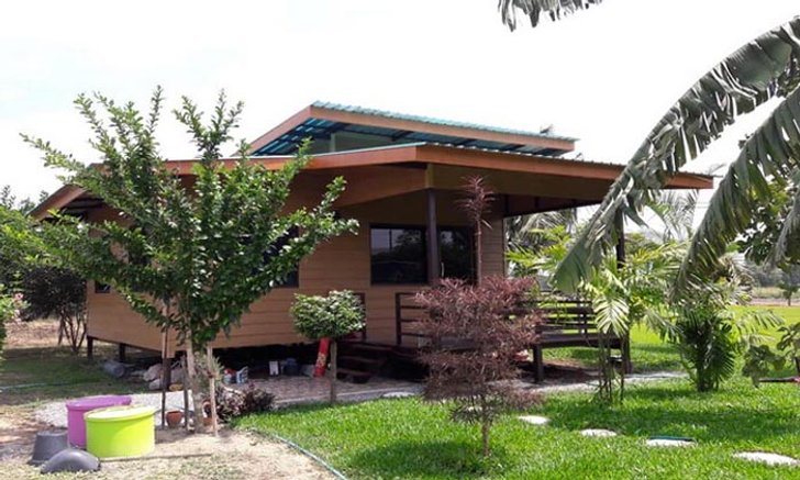 บ้านชั้นเดียวราคาประหยัด ขนาดกะทัดรัด โอบล้อมด้วยธรรมชาติ ในงบประมาณก่อสร้าง 250,000 บาท
