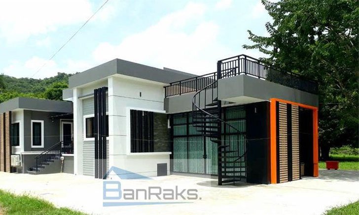 บ้านชั้นครึ่งสไตล์โมเดิร์น บรรยากาศรีสอร์ท มีระเบียงดาดฟ้า 3 ห้องนอน 2 ห้องน้ำ พื้นที่ 185 ตร.ม.