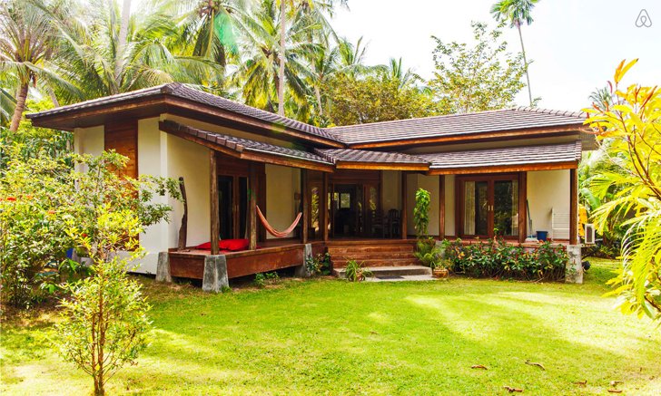 บ้านพักตากอากาศชั้นเดียว เรียบง่าย หรูหรา มีสไตล์ ในขนาดกะทัดรัด
