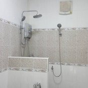 แบบบ้านชั้นเดียวโทนสีขาวตัดเทา งบ 800,000 บาท