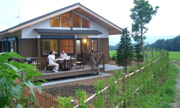 บ้านไม้ญี่ปุ่น กับวิถีชีวิตที่เรียบง่าย ปลูกผัก เพาะเห็ดกินเอง