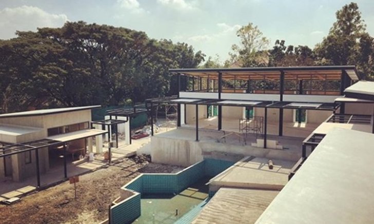 ส่อง "บ้านเจ เจตริน" คฤหาสน์กว่า 50 ล้านบาท หรูหรา อลังการ