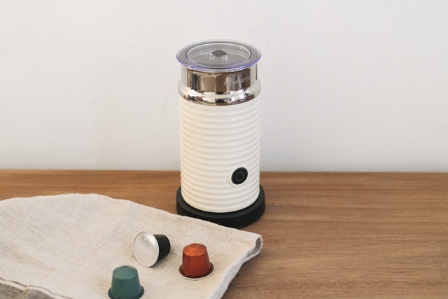 เครื่องทำฟองนม  Aeroccino