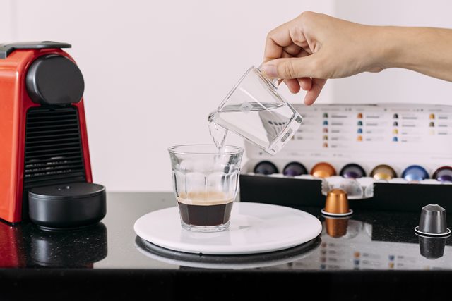 สูตรชงกาแฟร้อนกาแฟอเมริกาโนด้วย Nespresso Capsule