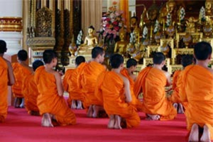 ปฏิทินวันพระ ประจำปี 2554