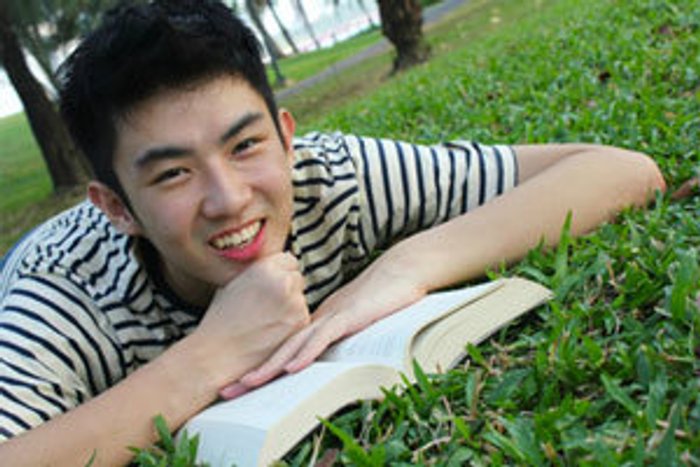 ทำนายดวงจากการอ่านหนังสือตามราศีเกิด