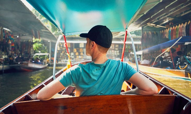 ทำนายฝัน ฝันเห็น นั่งเรือ ฝันว่า นั่งเรือ