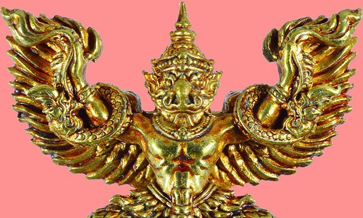 คาถาบูชาองค์พญาครุฑ สู่ความเจริญรุ่งเรืองแห่งชีวิต