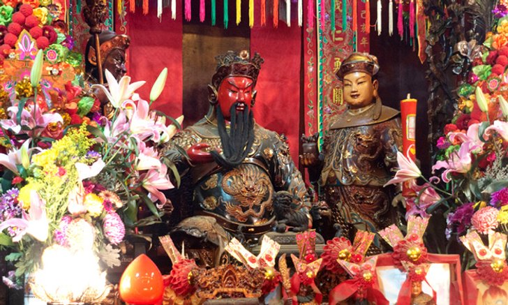 สักการะ "เจ้าพ่อกวนอู" วัดกวนไท (Kwan Tai Temple) ปกป้องสิ่งเลวร้าย เสริมอำนาจบารมี