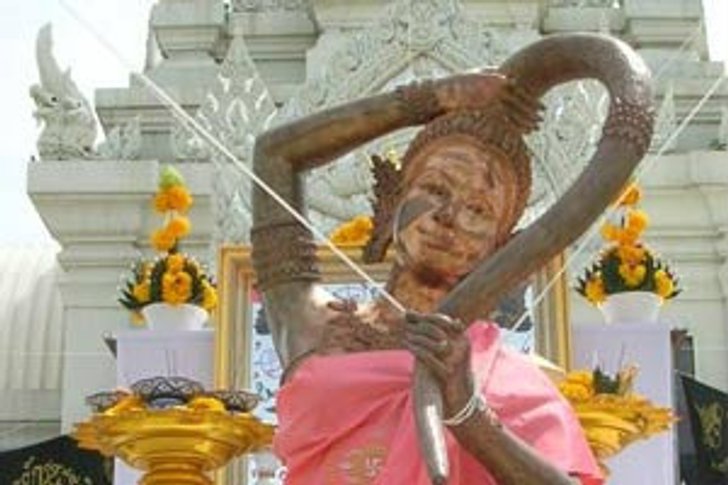 "พระแม่ธรณีบีบมวยผม" เป็นเทพมารดาแห่งโลก
