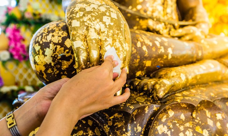 .9 จุด ปิดทองพระ เสริมความรุ่งเรือง การงาน การเงิน.