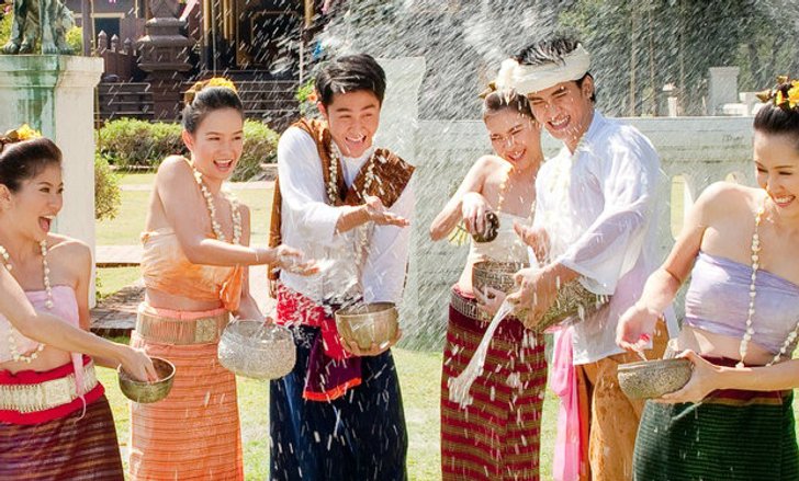 อิ่มบุญสุขใจกับ เรื่องเล่า...การทำบุญสงกรานต์