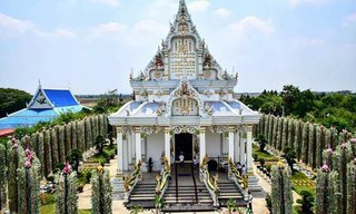 อลังการ! "วัดสุทธาวาส" กฐินยักษ์ 68 ต้น 6 ล้านกว่า ปักรอบโบถส์