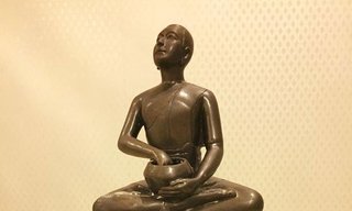 คาถาบูชาพระอุปคุต ขอพรเรื่องโชคลาภ ความรักมั่นคงมีอำนาจบารมี