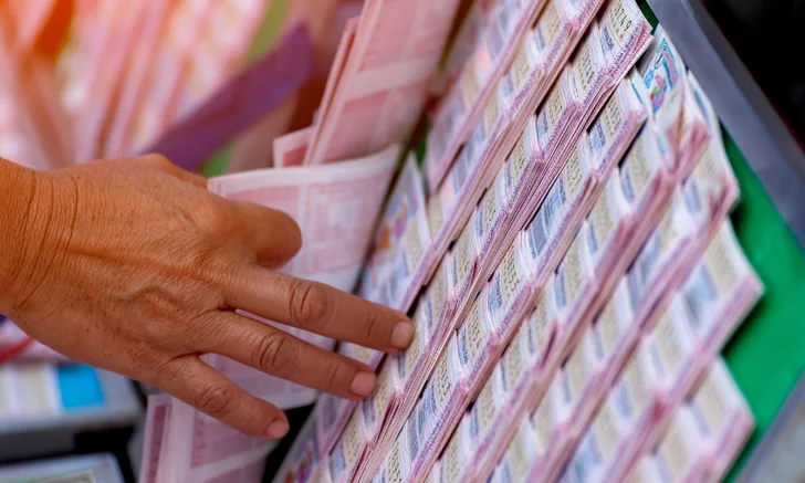 .ทริกเลือกซื้อลอตเตอรี่ให้เฮง สำหรับทั้ง 7 วันเกิด!.