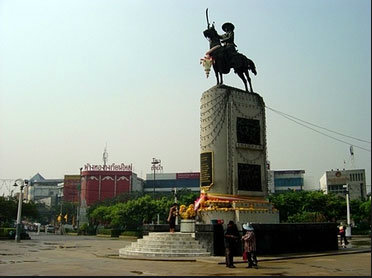 พระเจ้าตากสิน วงเวียนใหญ่