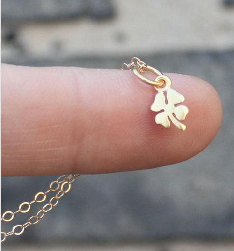 โคลเวอร์ 4 แฉก